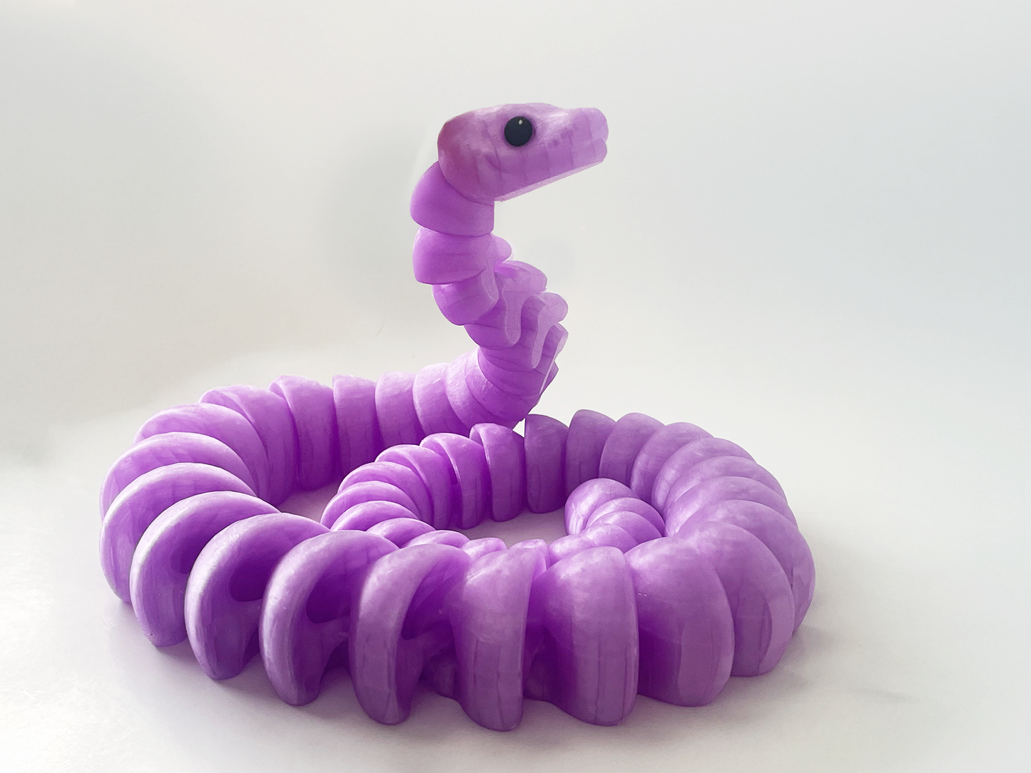 ZOU's Large Translucent Purple Boa Snake Toy - High-Quality 3D-Printed Articulated Buddy with Tiki-Taka Noise for Indoor and Outdoor Play