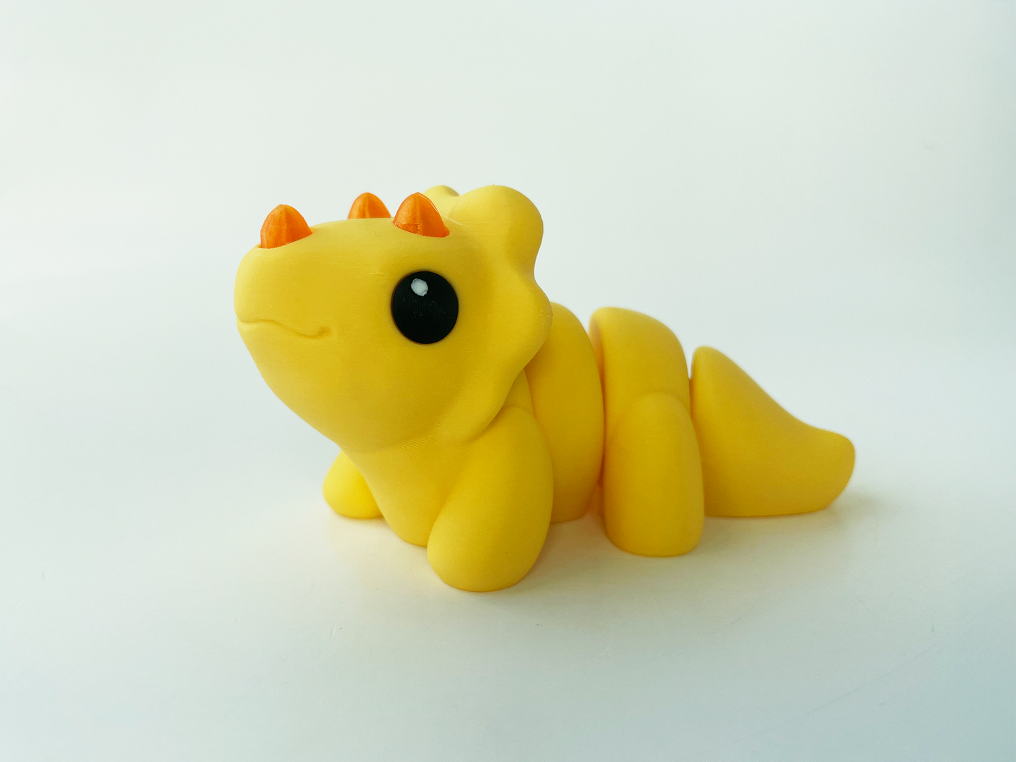 ZOU's Baby Yellow Triceratops Dino Fidget Toy - High-Quality 3D Printed Articulated Dinosaur for Indoor & Outdoor & Stress Relief Play