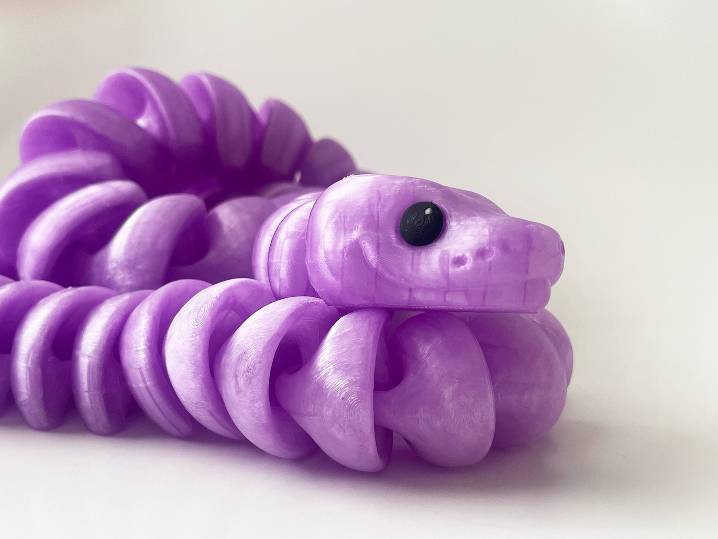 ZOU's Large Translucent Purple Boa Snake Toy - High-Quality 3D-Printed Articulated Buddy with Tiki-Taka Noise for Indoor and Outdoor Play