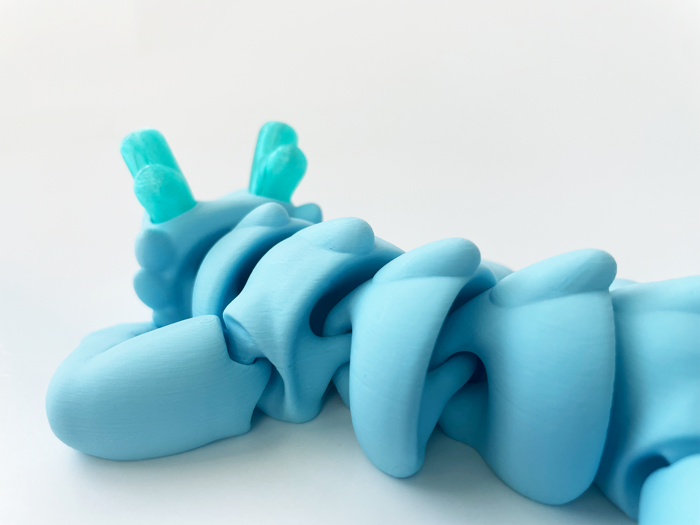 Zou's Blue Dragon Fidget Toy- - Medium High-Quality 3D Printed Articulated Dragon for Tabletop Tactile Play & Stress Relief