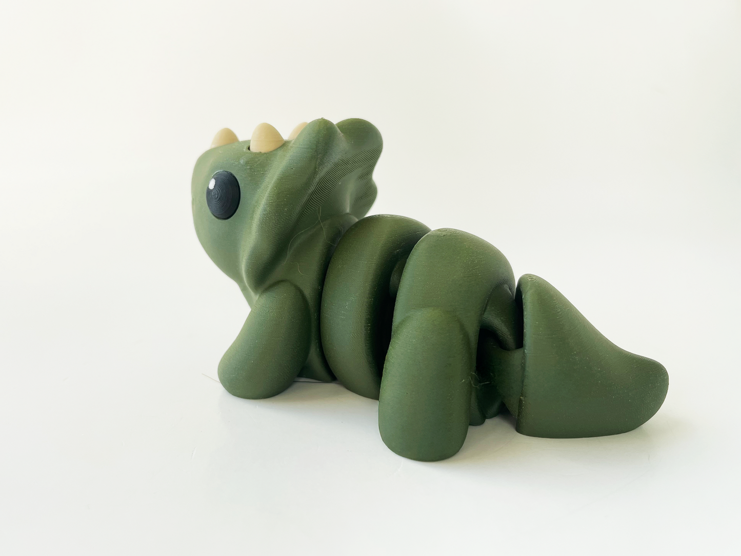 ZOU's Baby Dark Green Triceratops Dino Fidget Toy - High-Quality 3D Printed Articulated Dinosaur for Indoor & Outdoor & Stress Relief Play