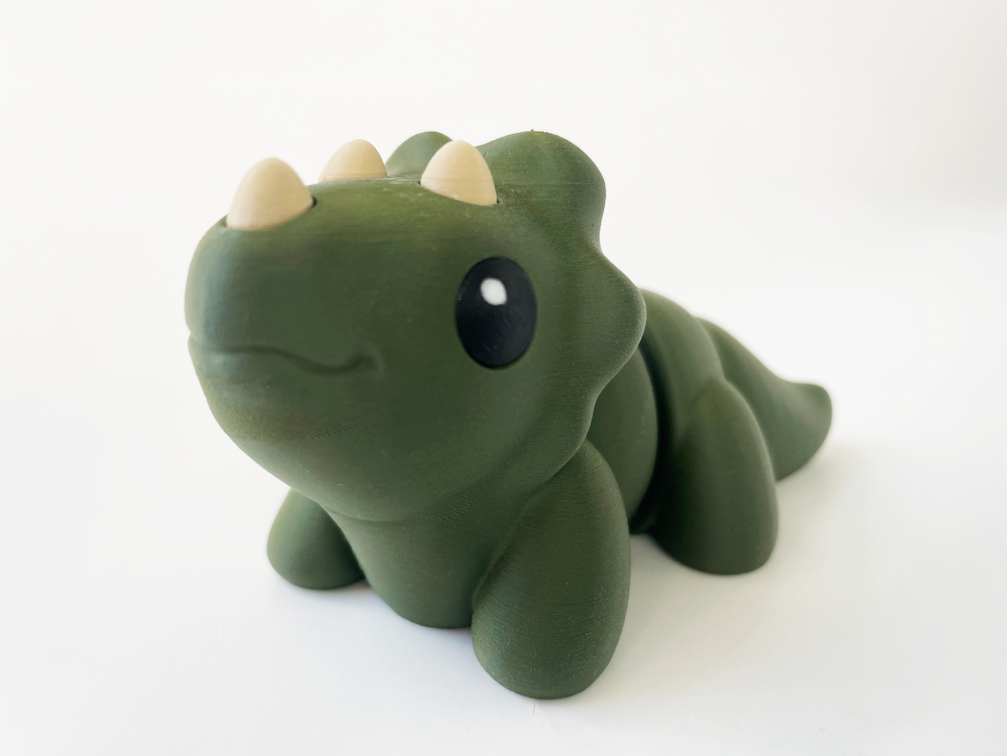 ZOU's Baby Dark Green Triceratops Dino Fidget Toy - High-Quality 3D Printed Articulated Dinosaur for Indoor & Outdoor & Stress Relief Play