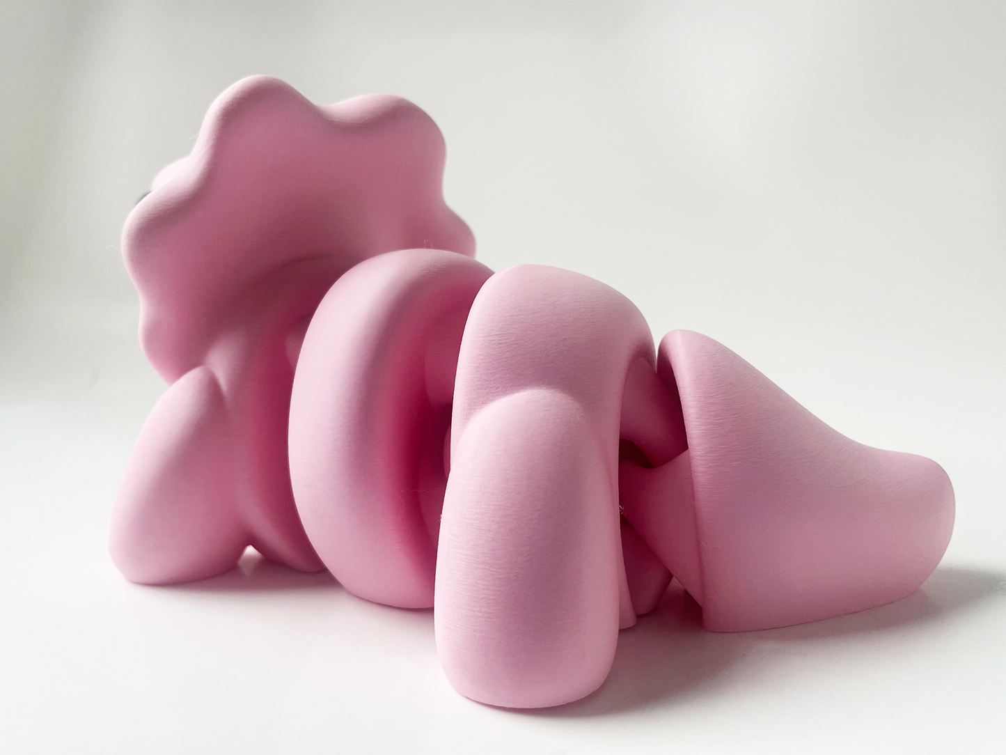 ZOU's BIG Pink Triceratops Dino Fidget Toy - High-Quality 3D Printed Articulated Dinosaur for Indoor & Outdoor Stress Relief Play