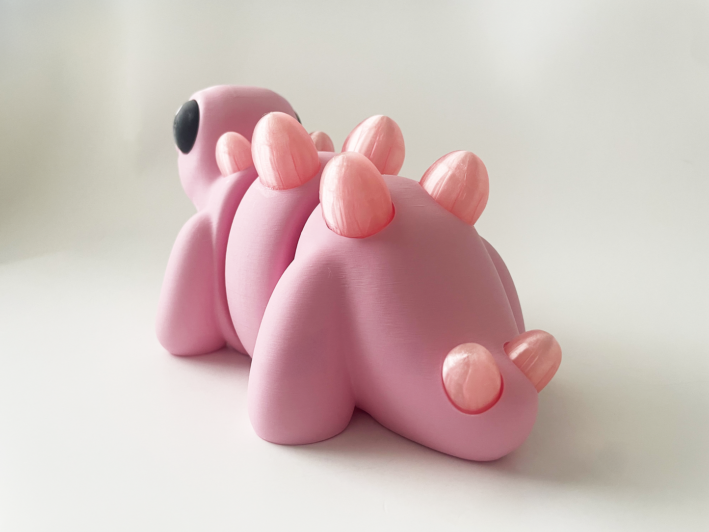 ZOU's BIG Pink Stegosaurus Dino Fidget Toy - High-Quality 3D Printed Articulated Dinosaur for Indoor & Outdoor & Stress Relief Play