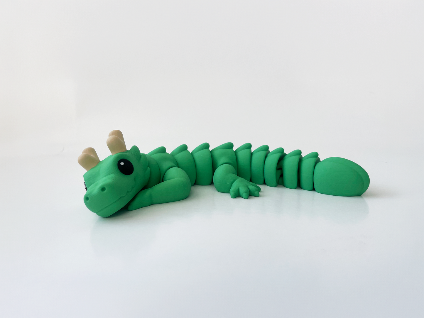 Zou's Green Dragon Fidget Toy- - Medium High-Quality 3D Printed Articulated Dragon for Tabletop Tactile Play & Stress Relief