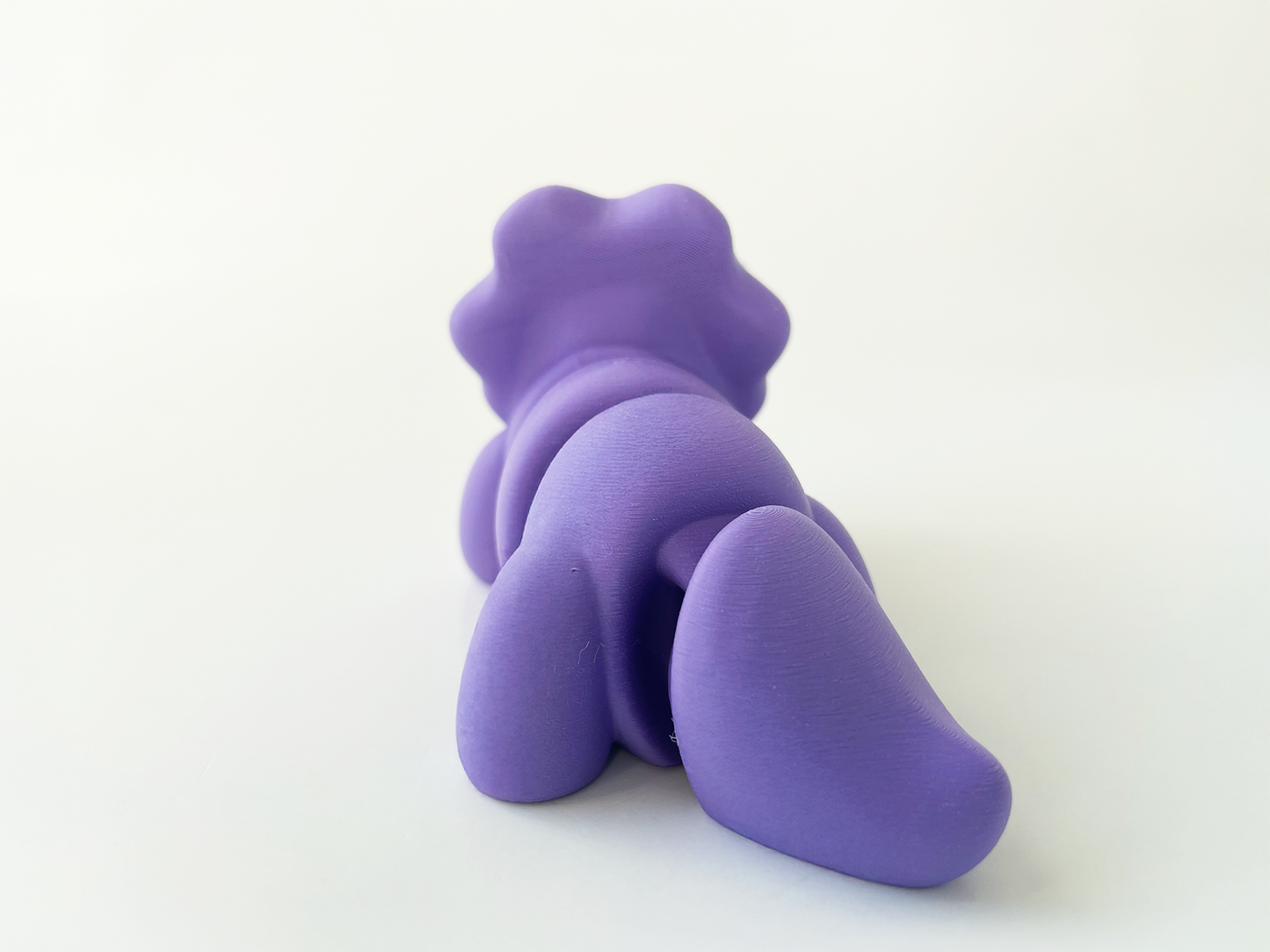ZOU's Baby Purple Triceratops Dino Fidget Toy - High-Quality 3D Printed Articulated Dinosaur for Indoor & Outdoor & Stress Relief Play