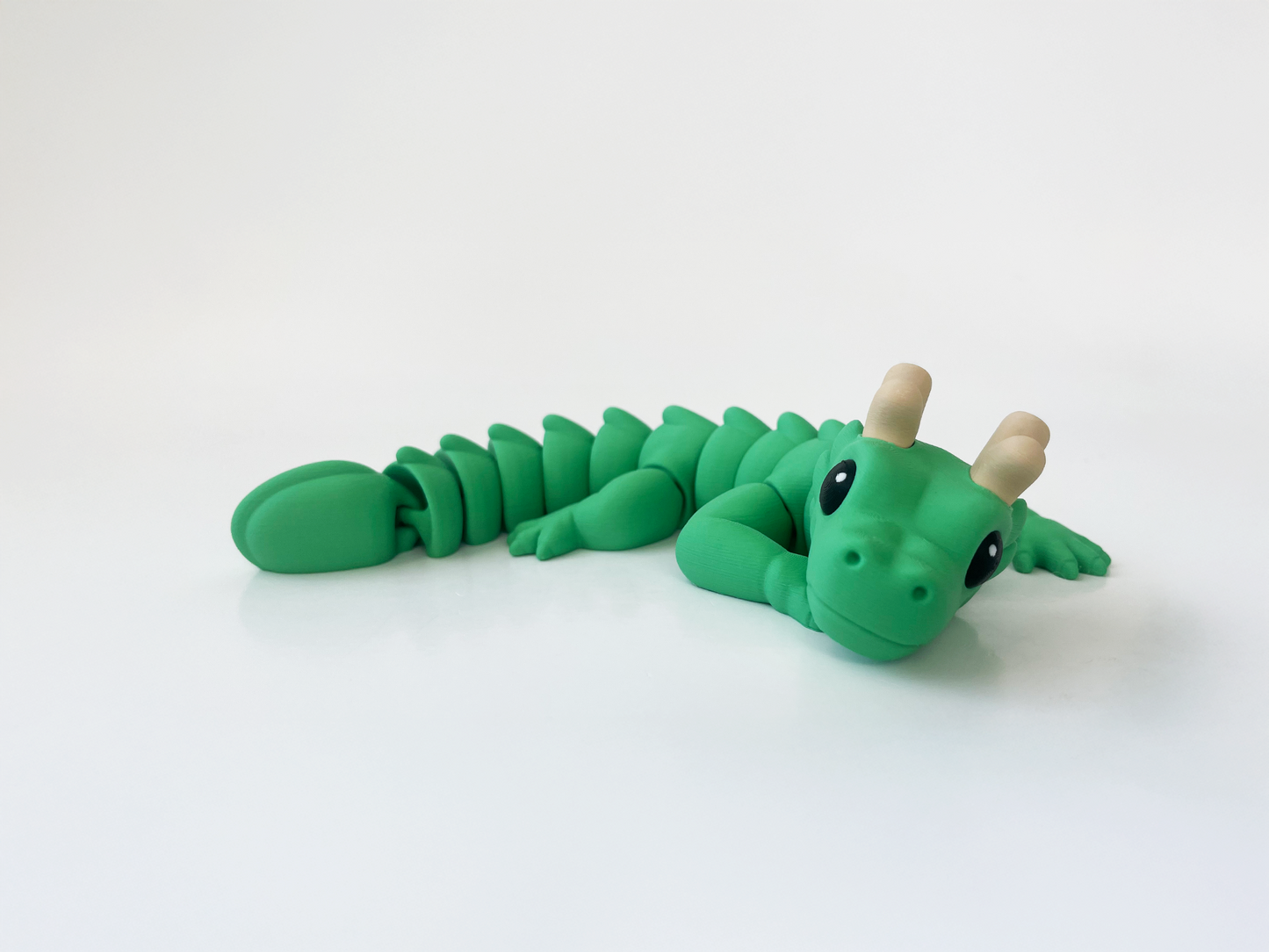Zou's Green Dragon Fidget Toy- - Medium High-Quality 3D Printed Articulated Dragon for Tabletop Tactile Play & Stress Relief
