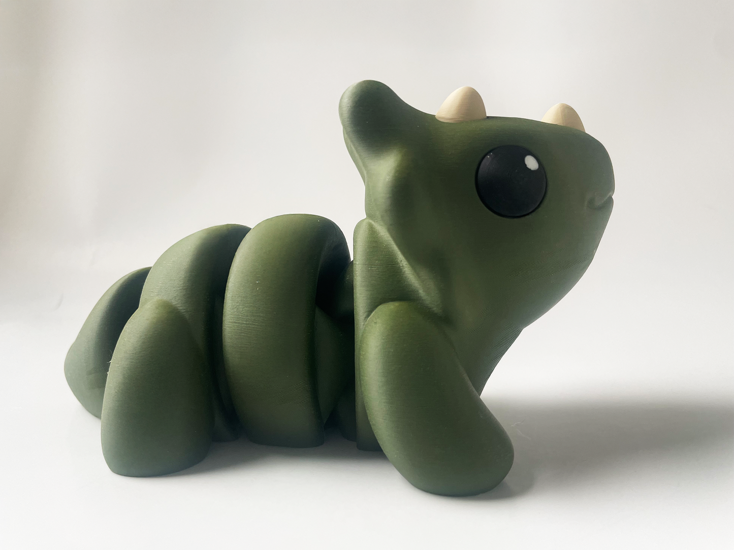 ZOU's BIG Dark Green Triceratops Dino Fidget Toy - High-Quality 3D Printed Articulated Dinosaur for Indoor & Outdoor Stress Relief Play