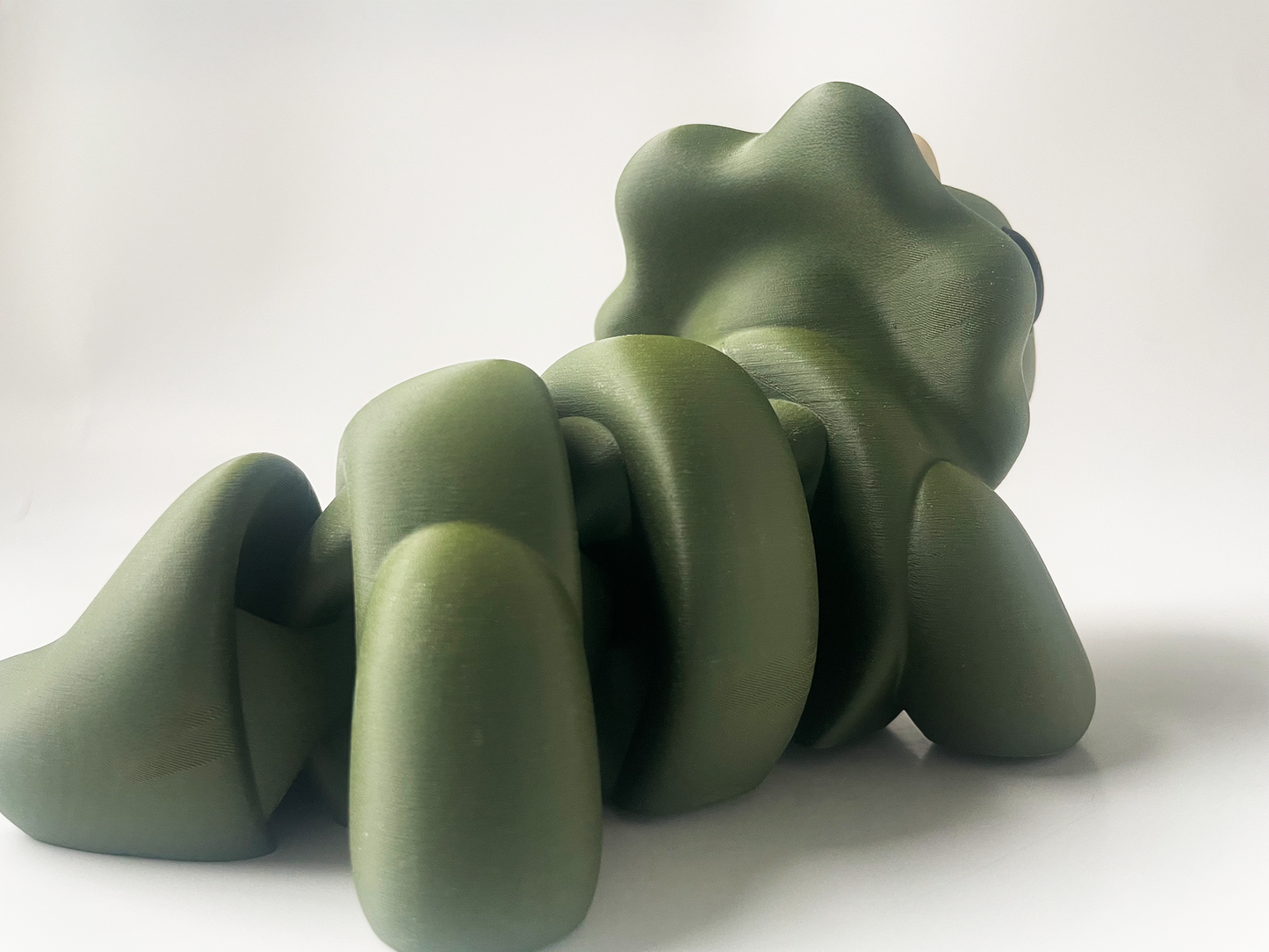 ZOU's BIG Dark Green Triceratops Dino Fidget Toy - High-Quality 3D Printed Articulated Dinosaur for Indoor & Outdoor Stress Relief Play