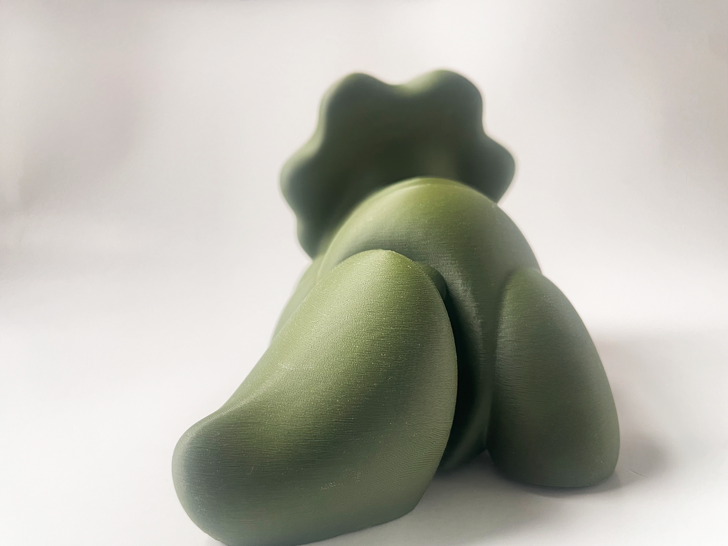 ZOU's BIG Dark Green Triceratops Dino Fidget Toy - High-Quality 3D Printed Articulated Dinosaur for Indoor & Outdoor Stress Relief Play