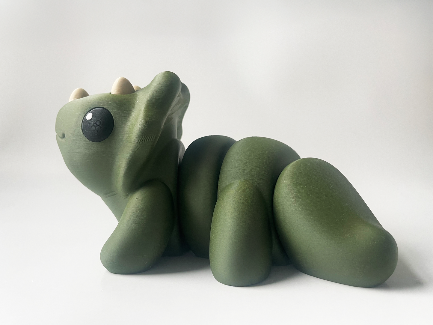 ZOU's BIG Dark Green Triceratops Dino Fidget Toy - High-Quality 3D Printed Articulated Dinosaur for Indoor & Outdoor Stress Relief Play