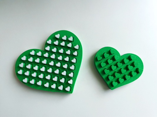 Mom’s Tactile Green Heart Fidget Toy for Pretend Loving Play