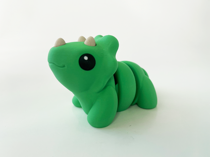 ZOU's Baby Green Triceratops Dino Fidget Toy - High-Quality 3D Printed Articulated Dinosaur for Indoor & Outdoor & Stress Relief Play