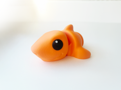 ZOU's Orange Shark Fidget Toy - Medium High-Quality 3D-Printed Articulated Buddy with Tiki-Taka Noise for Indoor and Outdoor Play Stress Relief