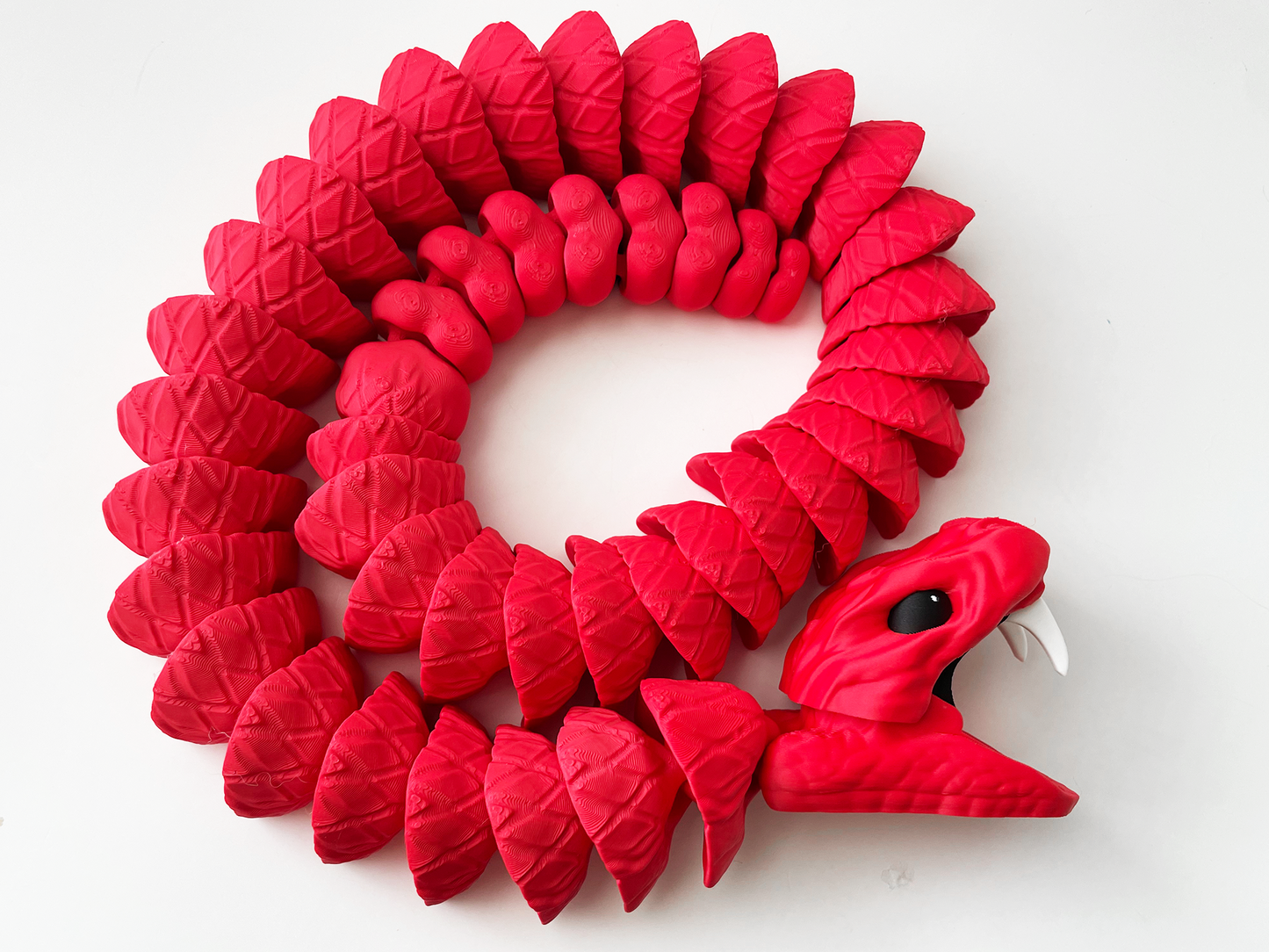 Tom's Big Red Rattle Snake Massive Fidget Toy - High-Quality 3D-Printed Articulated Snake with Tiki-Taka Noise for Indoor and Outdoor Play