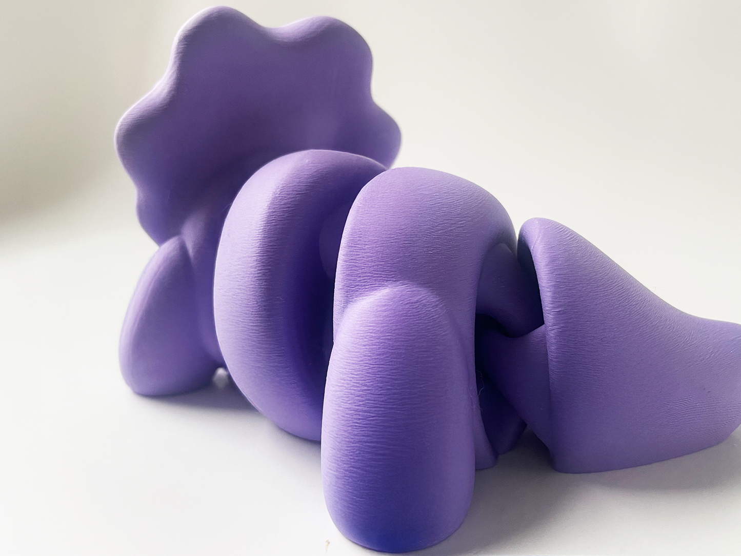 ZOU's BIG Purple Triceratops Dino Fidget Toy - High-Quality 3D Printed Articulated Dinosaur for Indoor & Outdoor Stress Relief Play