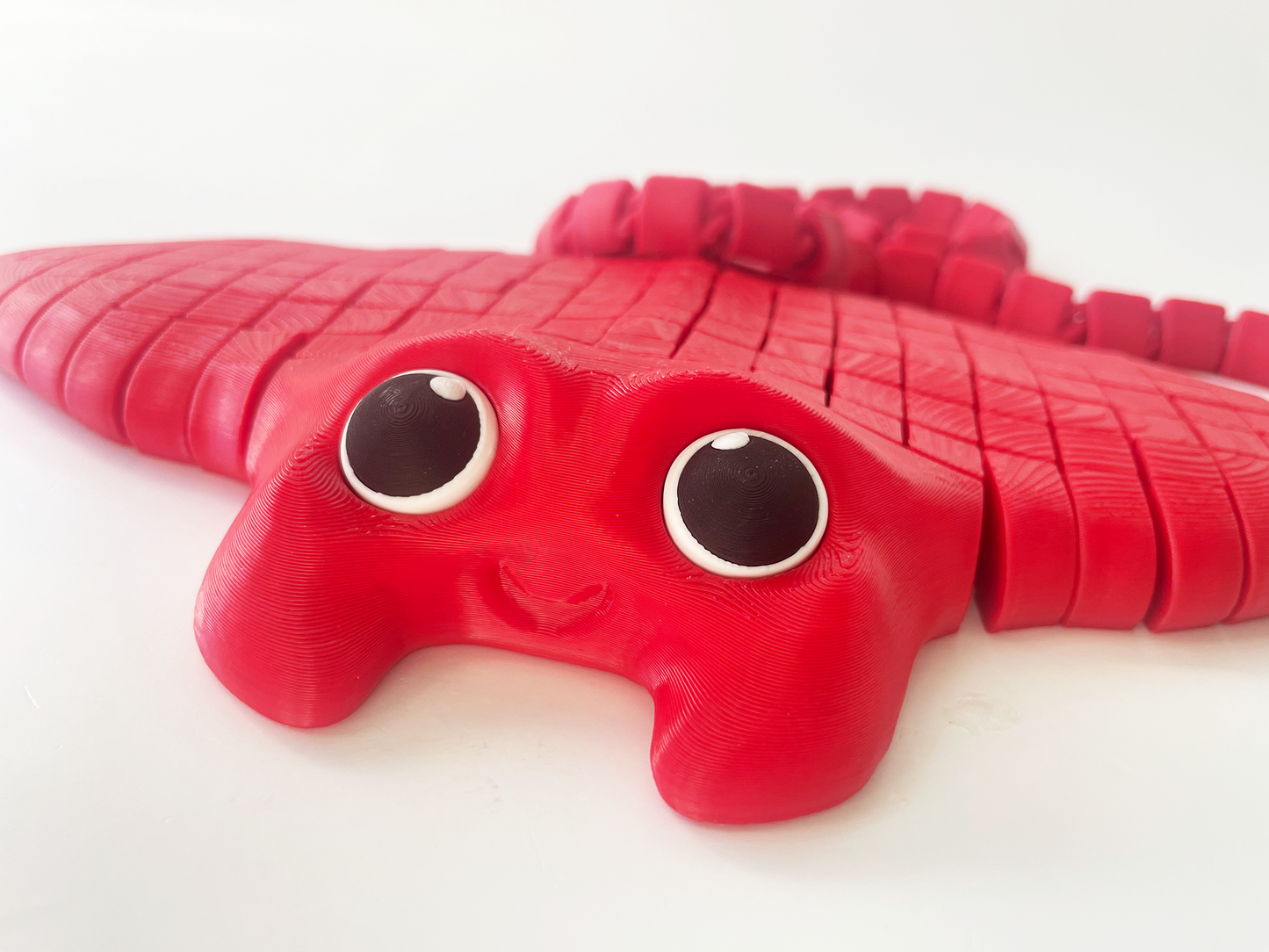 Tom's Big Red Manta Ray Fidget Toy - High-Quality 3D-Printed Articulated Manta Ray with Tiki-Taka Noise for Indoor and Outdoor Play Stress Relief