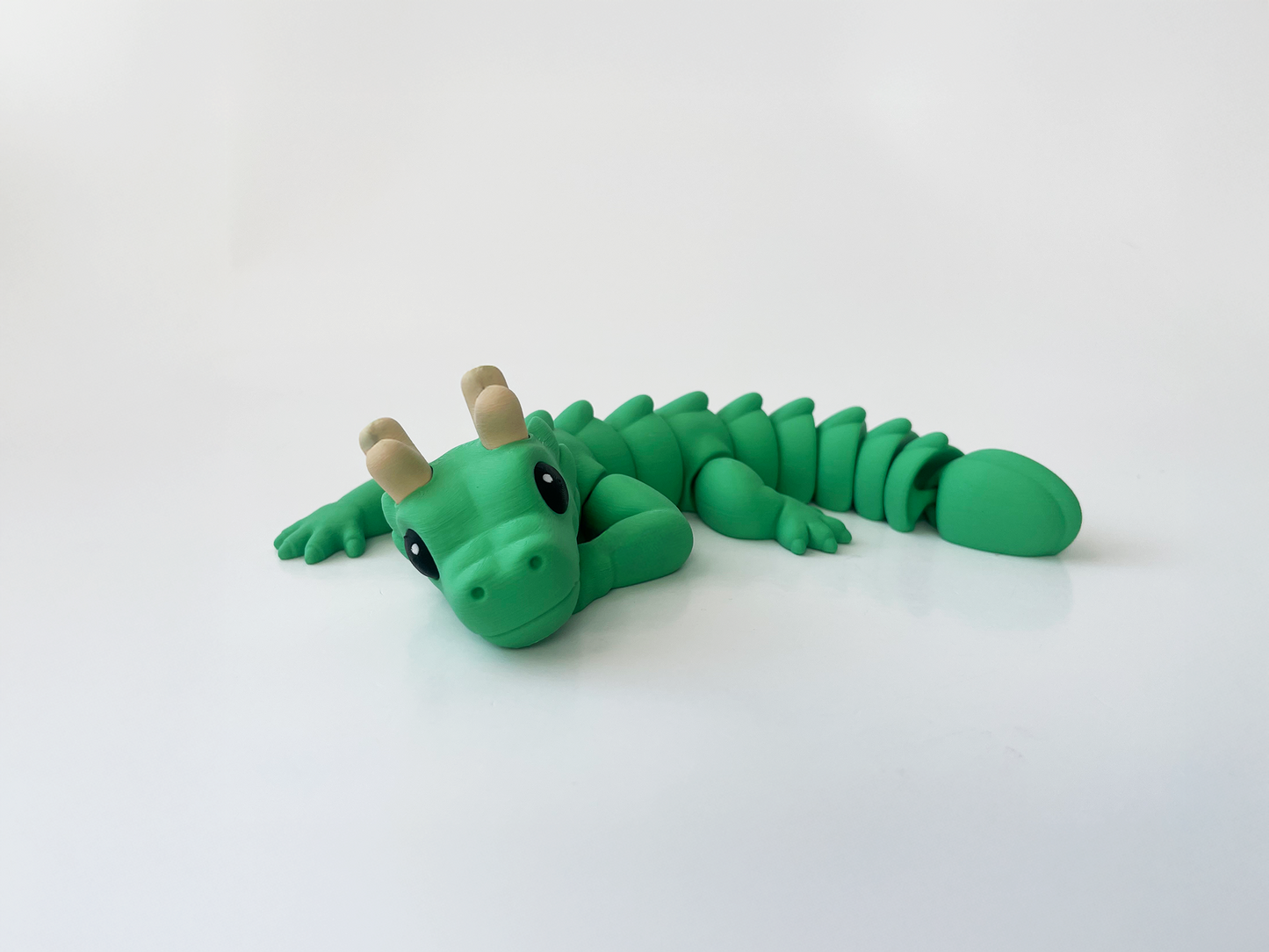 Zou's Green Dragon Fidget Toy- - Medium High-Quality 3D Printed Articulated Dragon for Tabletop Tactile Play & Stress Relief