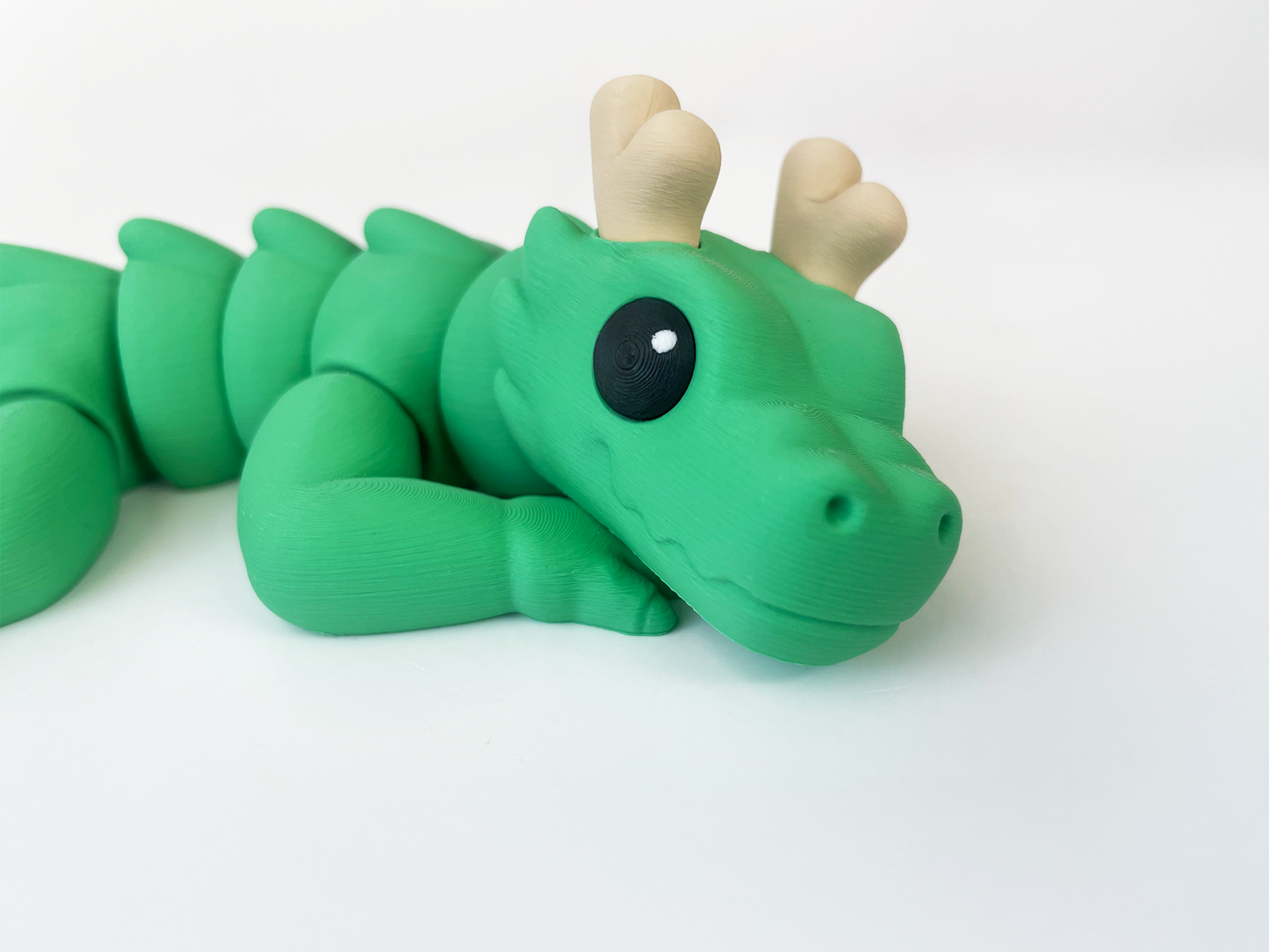 Zou's Green Dragon Fidget Toy- - Medium High-Quality 3D Printed Articulated Dragon for Tabletop Tactile Play & Stress Relief