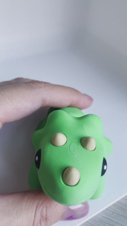 ZOU's Baby Green Triceratops Dino Fidget Toy - High-Quality 3D Printed Articulated Dinosaur for Indoor & Outdoor & Stress Relief Play