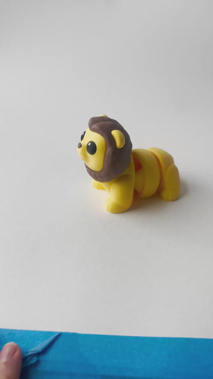 ZOU's Lion Fidget Toy - High-Quality 3D-Printed Articulated Buddy with Tiki-Taka Noise for Indoor and Outdoor Play & Stress Relief